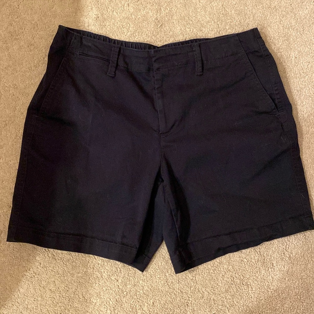 Lands’ End petite black dress shorts